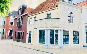 Stadshotel De Academie